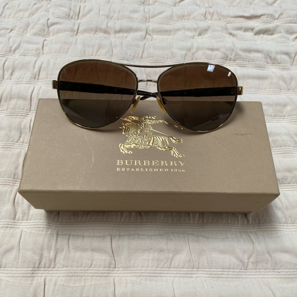 Burberry Women's Aviator Sunglasses with Gold Frame and Brown Lenses